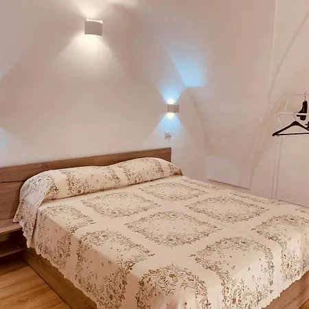 Cortile Novecento Apartment Ugento